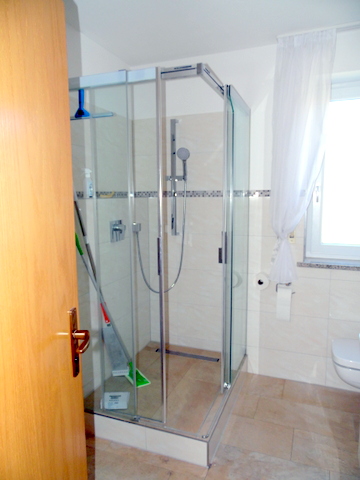 Bad Etagenwohnung Holzkirchen