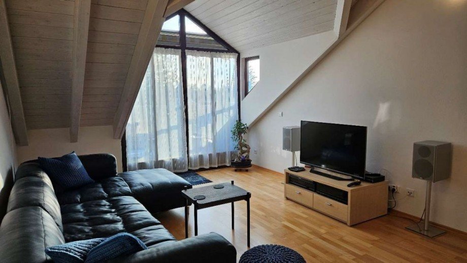 Wohnzimmer Dachgeschosswohnung Neubiberg