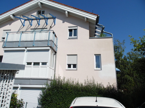 Hausansicht Etagenwohnung Holzkirchen