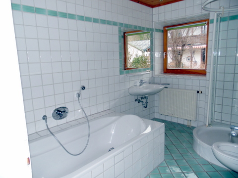 Badezimmer Mehrfamilienhaus Bayern - Lenggries